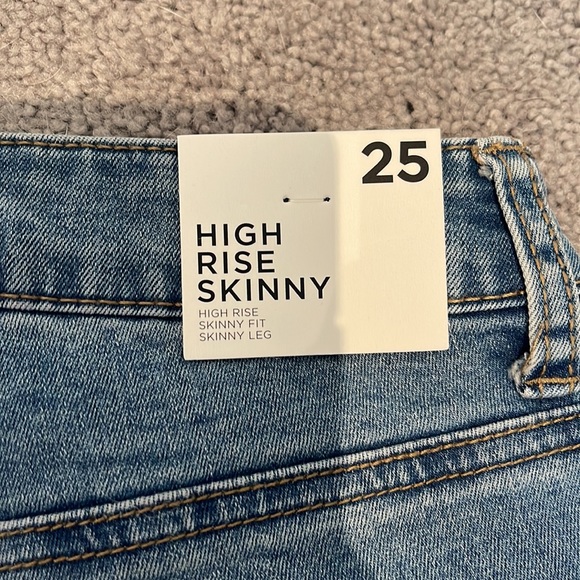 Forever 21 High Rise skinny Jeans - Picture 3 of 3